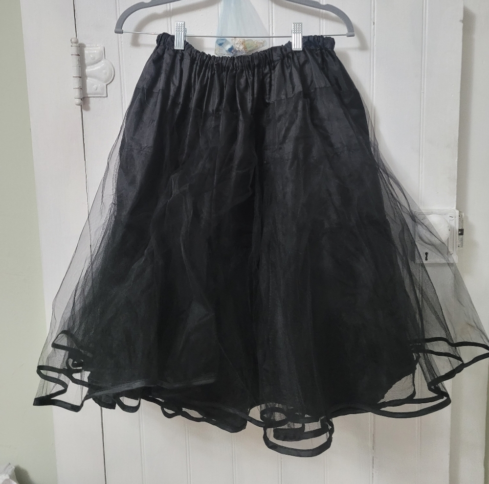 Set of 3 petticoats vintage pinup